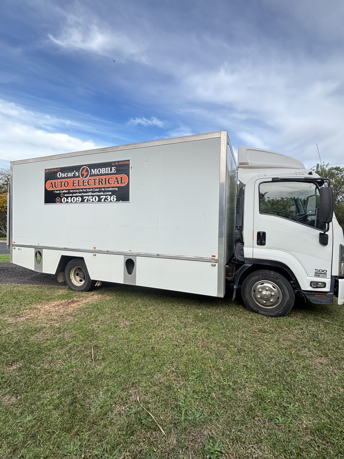 Oscar's Mobile Auto Electrical service truck